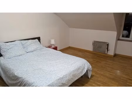 chambre meublee
