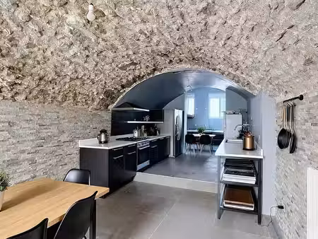 maison à vendre - 4 pièces - 120 m2 - st bonnet pres riom - 63 - auvergne