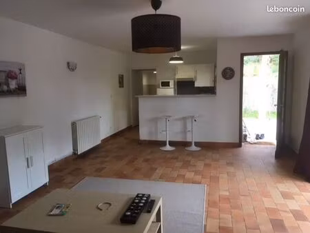 appartement meublé sur les pennes mirabeau - quartier haut des barnouins