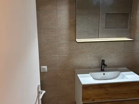 appartement f4 à louer – rez-de-jardin – cadre calme