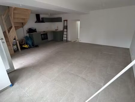 maison de bourg 64m2