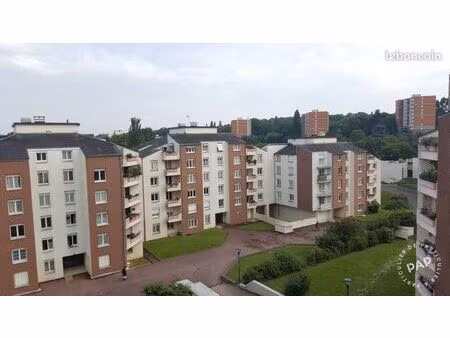 appartement 2 pièces 50 m² meublé  à proximité des transports et services