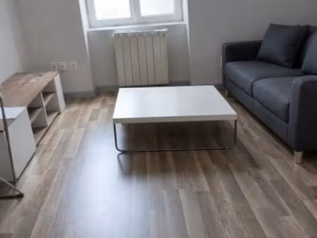 loue t2 meublé en centre ville