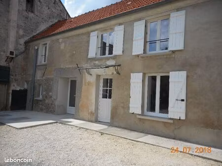 maison 3 pièces 80 m²