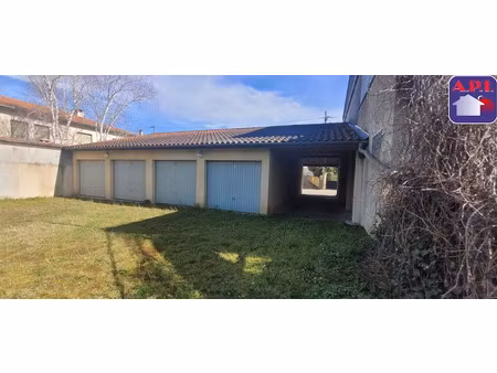 location parking 15 m² à saverdun (09700)  65 €