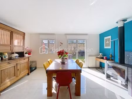 pavillon de 86 42 m² à saclas