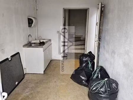 sur la rn4 entrepot bureaux 493 m²