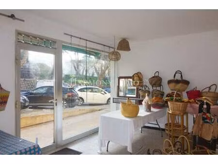 local commercial à vendre