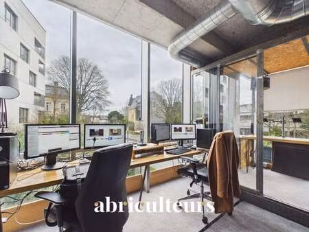 location bureaux et commerces à bordeaux (33000) : à louer / 200m² bordeaux