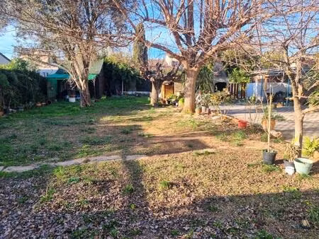 terrain de 303 m² viabilisé et hors lotissement au centre de lunel-viel. 34400