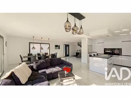 vente maison 6 pièces 171 m² versonnex (01210)