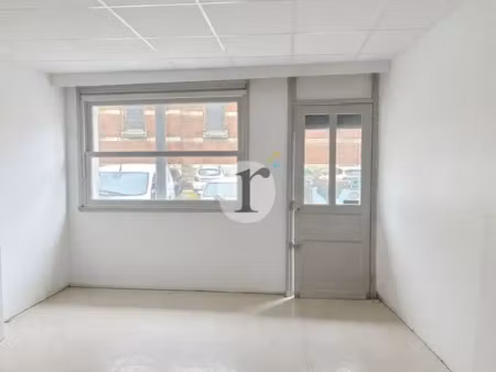 surface commericale ou bureaux de 84 m² à louer / lambersart bourg