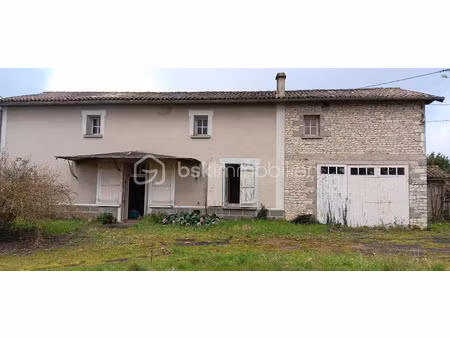 vente maison 5 pièces 112 m² à champagné-le-sec (86510)  76 000 €