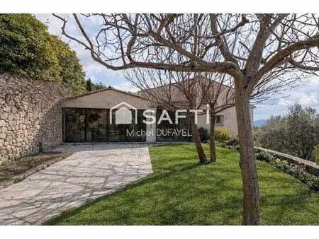 propriété plein sud  8 chambres et revenu locatif.