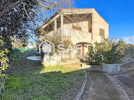 170 m2  édifiée sur une parcelle de 750 m²