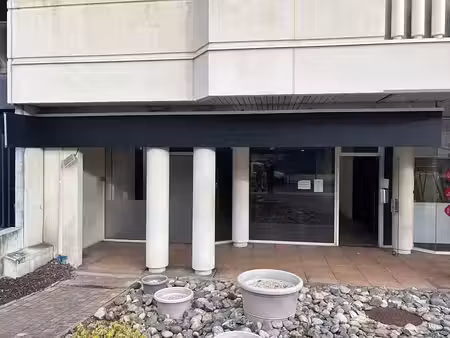 location commerce bordeaux 129 m²