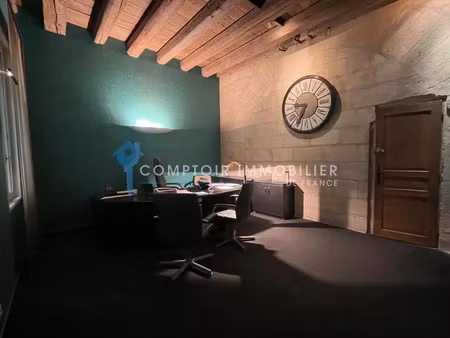 location de bureaux dans un immeuble ancien - 15 cours gambe