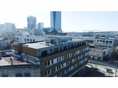 a louer bureaux 1746m marseille 13015