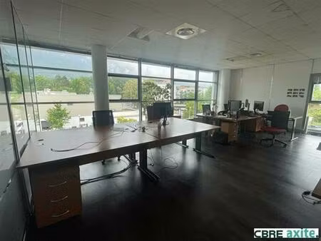 location bureau montbonnot saint martin 781 m²