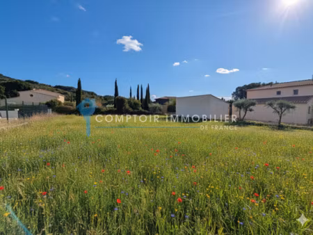 terrain à batir 700 m² uzès (30700)