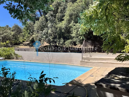 villa 7pièce(s) 5chambre(s) 176 m² tresques (30330)