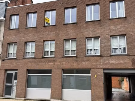 appartement te huur in sint-niklaas met 2 slaapkamers