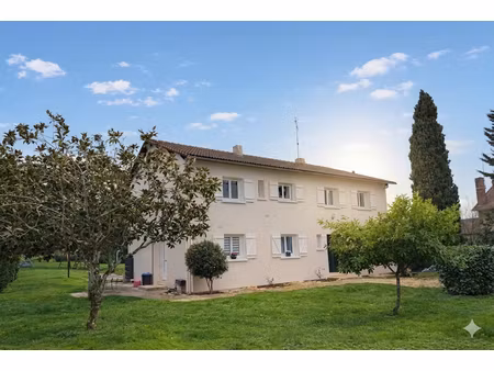maison de 233.35 m² avec sous-sol à pleumartin