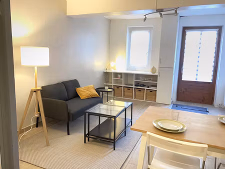 maison t 3 + bureau meublee