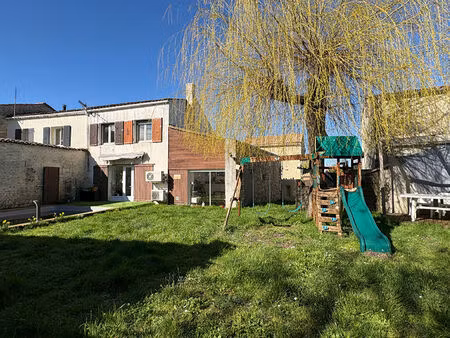 maison 4 pièces 93 m² à vendre / acheter saint-georges-du-bois 17700 ? | era immobilier