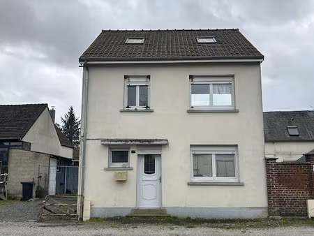 vente maison 4 pièces 73 m² à poix-de-picardie (80290)  166 000 €