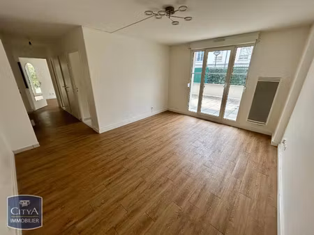 appartement à louer 2 pièces 42.75 m² - voisins-le-bretonneux (78) - 983€