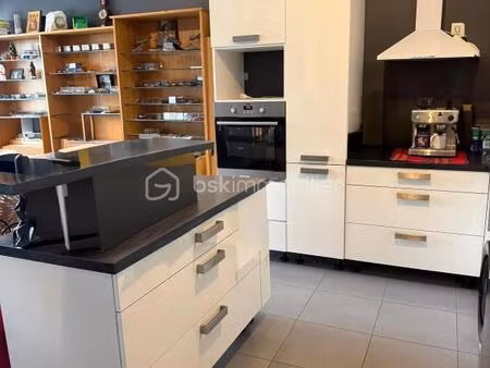 appartement 3 pièces – 69 m² – 1er étage – 2 balcons – 2 parkings