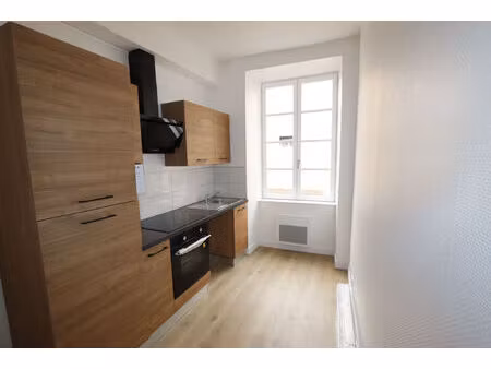 location appartement 2 pièces 47 m² à la charité-sur-loire (58400)
