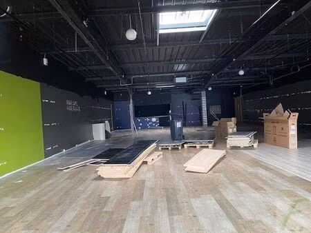 location commerce 2 pièces 400 m² à saint-alban-leysse (73230)