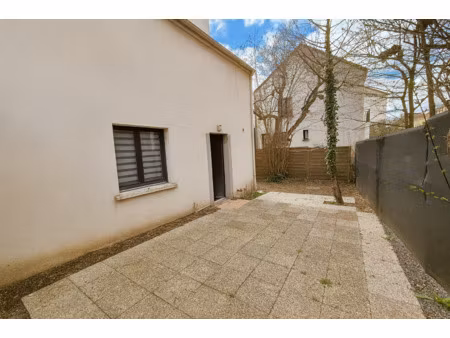 charmante maison 3 pièces avec cour 38 70 m2 habitables