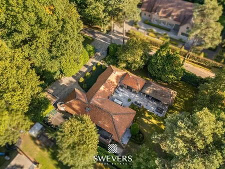 villa met karakter in exclusief woonparkgebied omgeven door rust en groen