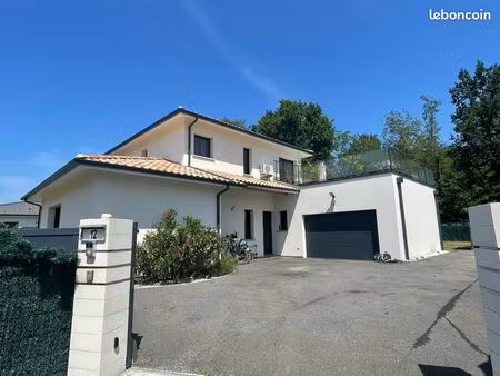 villa d’architecte contemporaine en bordure de forêt – saint-aubin-de-médoc