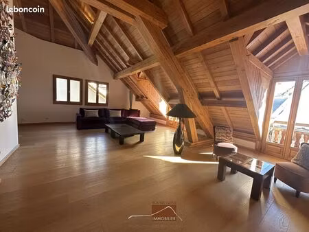 maison 8 pièces 340 m²