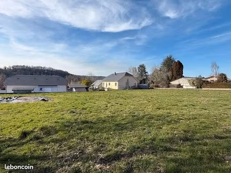 terrain 2 457 m² lourdes