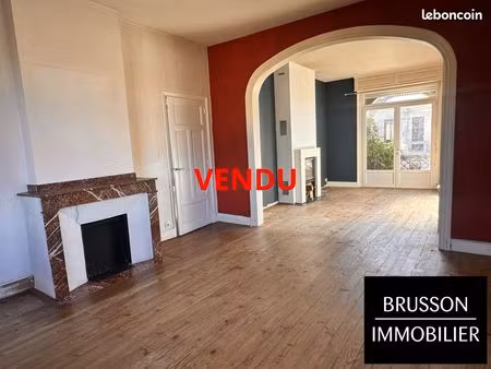 appartement 4 pièces 148 m²
