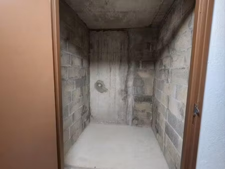 cave / local stockage / rangement