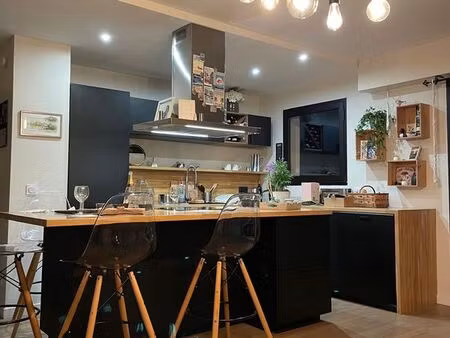 loue appartement meublé 47m2 bordeaux caudéran primerose. entièrement refait. balcon. park