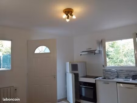 appartement 1 pièce 12 m²