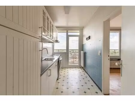 appartement te koop in wilrijk met 2 slaapkamers