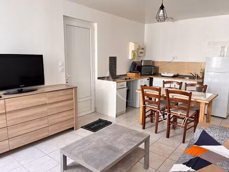 location appartement 2 pièces 34 m² à rochefort (17300)