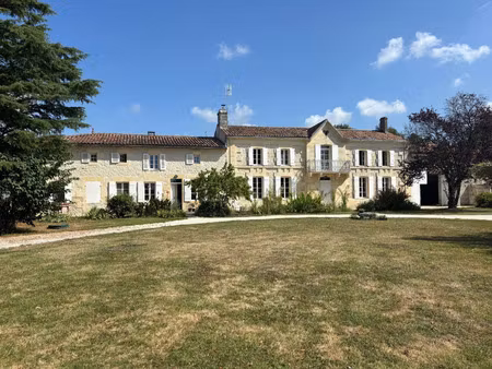 vente maison 7 pièces 301 m² mirambeau (17150)