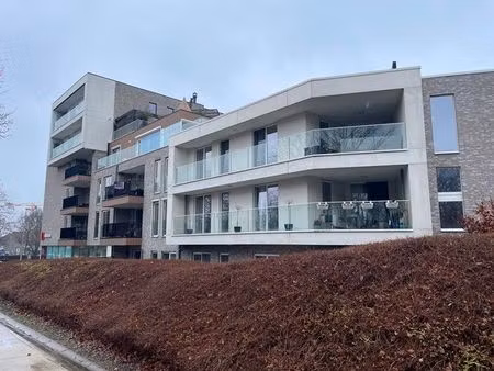 centraal gelegen instapklaar en energiezuinig appartement met parking