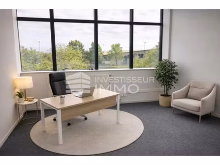 bureau 26 m² à louer - champigny (94) - local professionnel lumineux