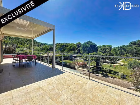 ensemble immobilier de 200m² sur un terrain de 3000m² à