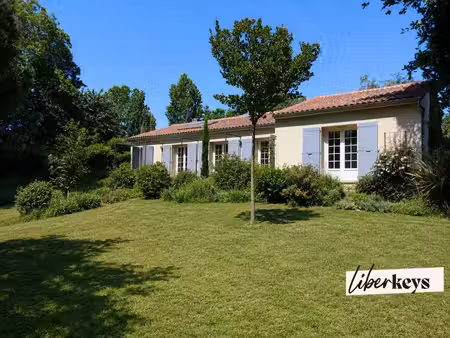 maison avec studio indépendant  piscine et parc arboré de 5 583 m² secteur cozes -...